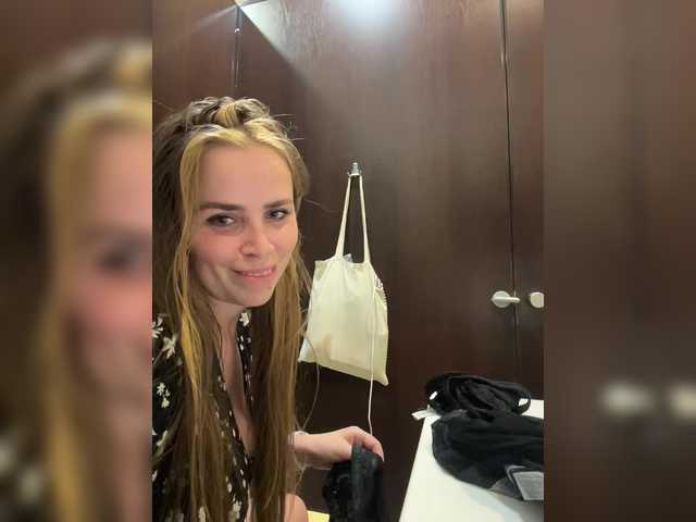 LolaSexxx