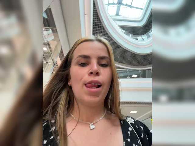 LolaSexxx