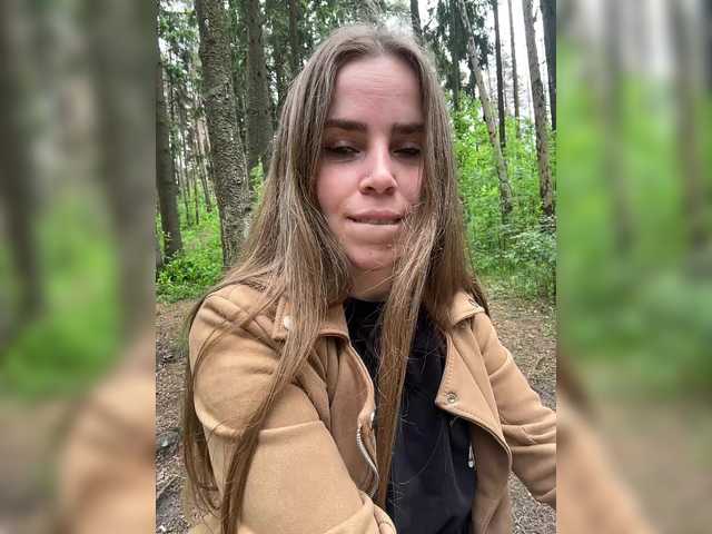 go to chat with LolaSexxx