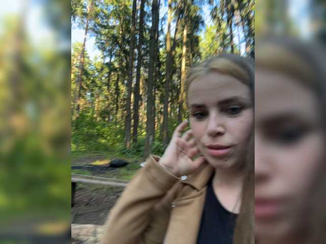 go to chat with LolaSexxx