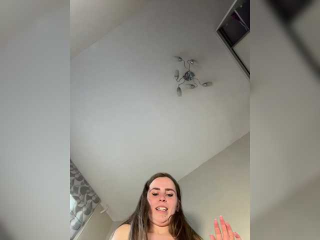 go to chat with LolaSexxx