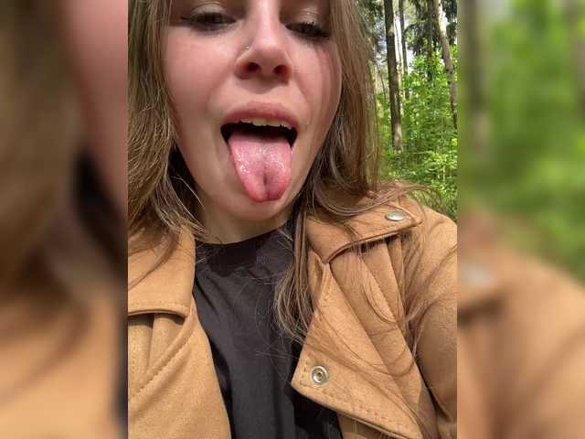go to chat with LolaSexxx