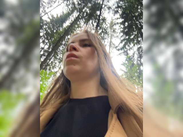 go to chat with LolaSexxx