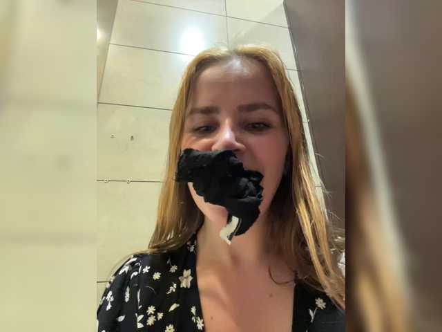 LolaSexxx