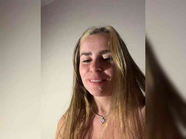 LolaSexxx webcam