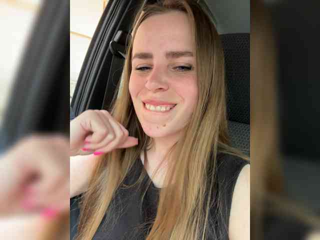 LolaSexxx webcam