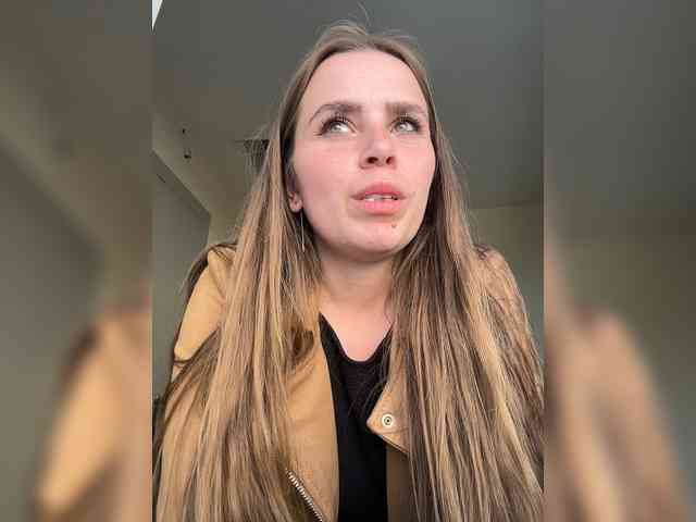 LolaSexxx webcam