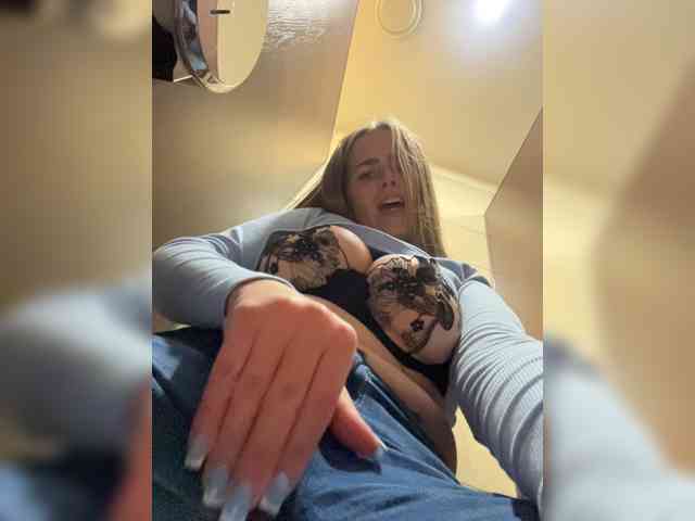 LolaSexxx