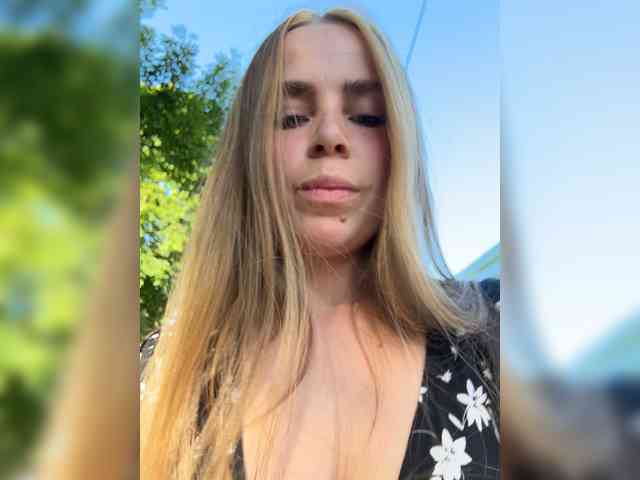 LolaSexxx webcam