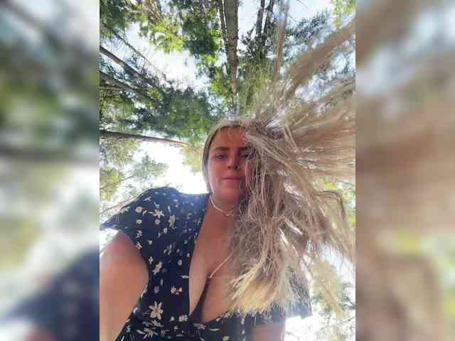 LolaSexxx webcam