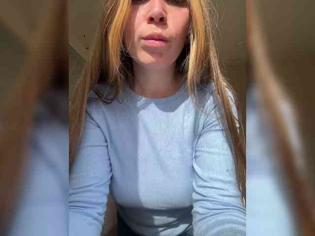 LolaSexxx webcam