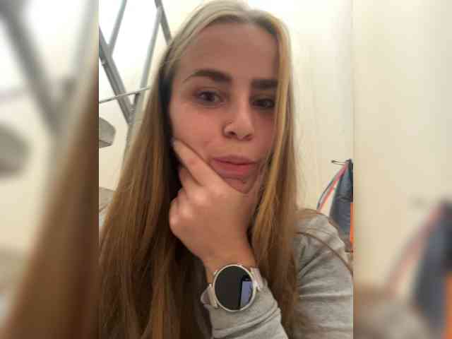 LolaSexxx