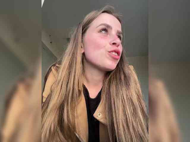 LolaSexxx webcam