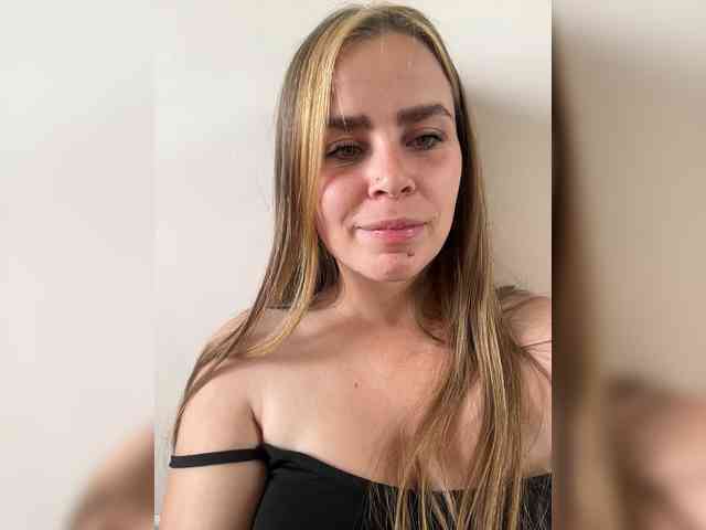 lolasexxx's live room