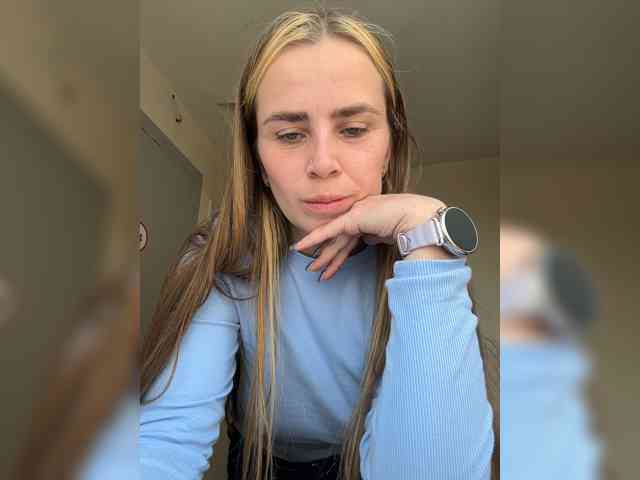 LolaSexxx webcam