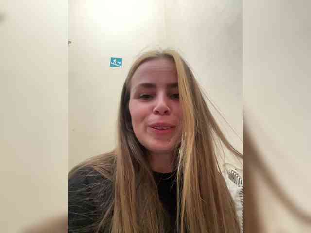 LolaSexxx webcam