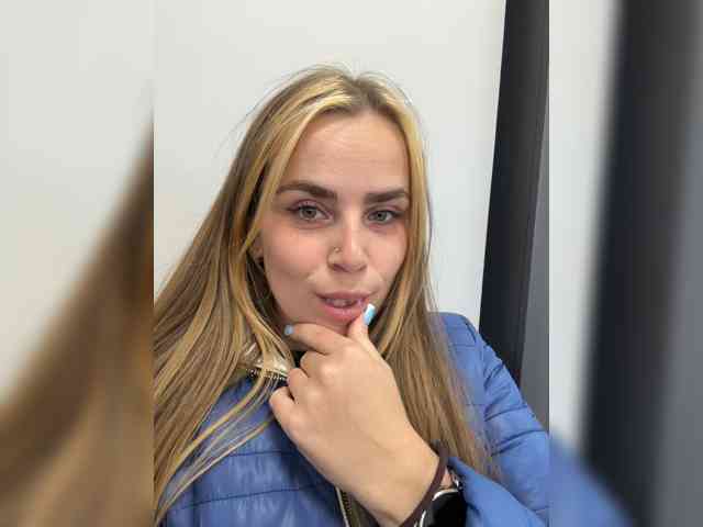 LolaSexxx webcam