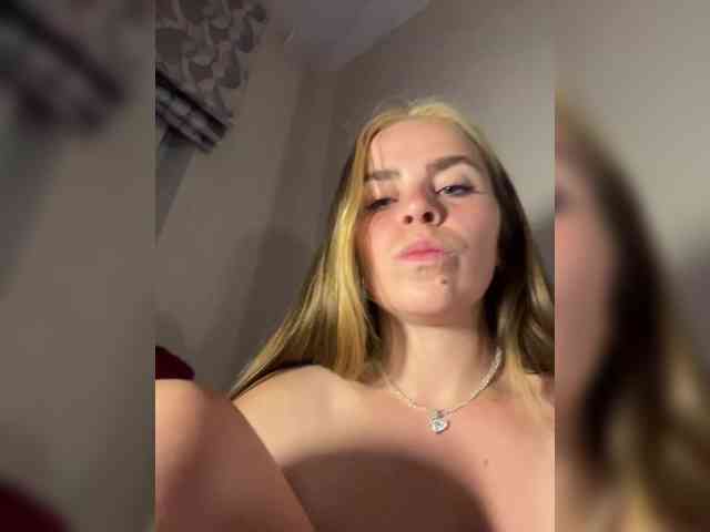LolaSexxx webcam
