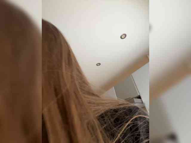 LolaSexxx webcam