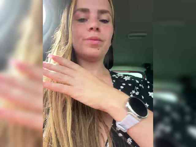 LolaSexxx webcam