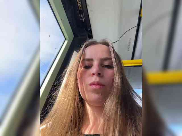 LolaSexxx webcam