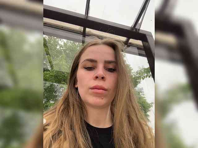 LolaSexxx webcam