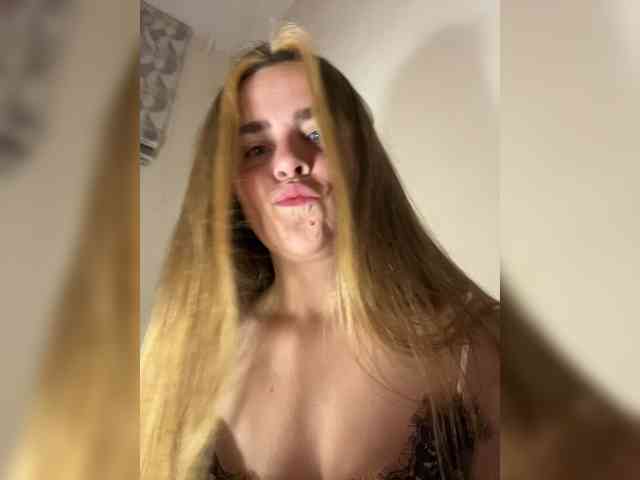LolaSexxx