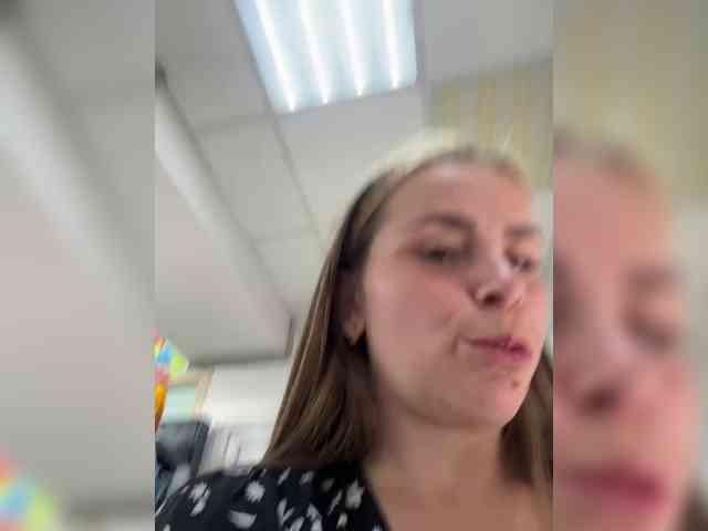 LolaSexxx webcam