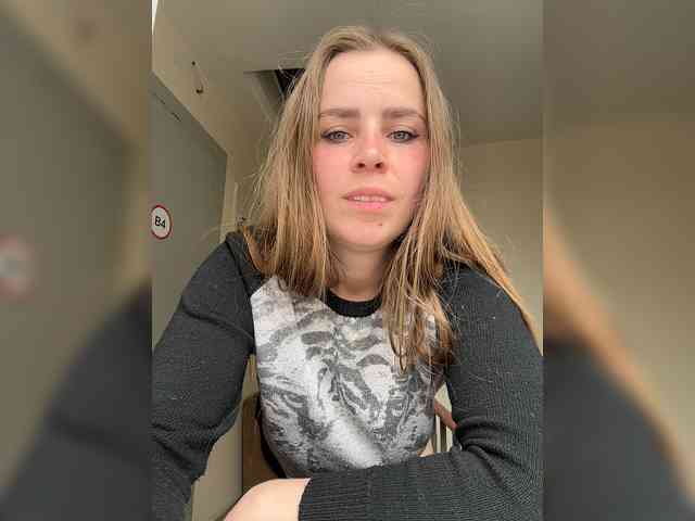 LolaSexxx webcam