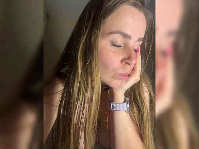 LolaSexxx webcam