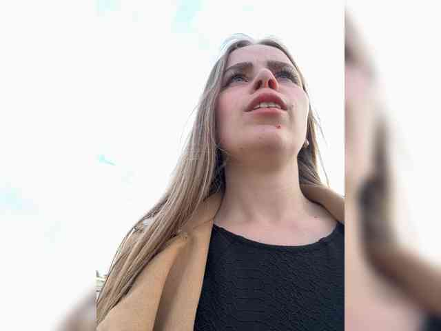 LolaSexxx webcam