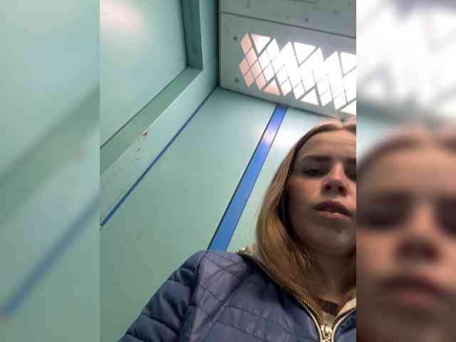 LolaSexxx webcam