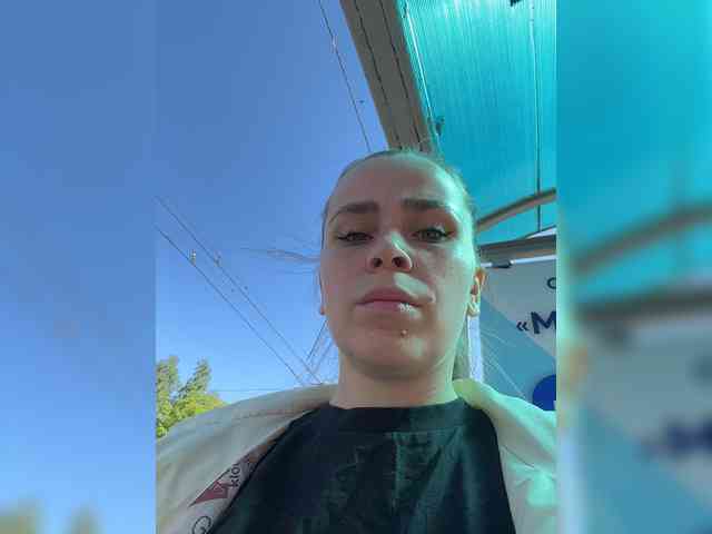 LolaSexxx webcam