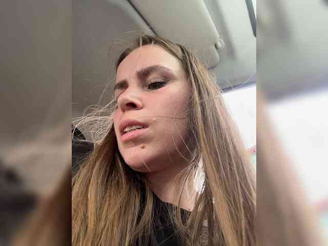 LolaSexxx webcam