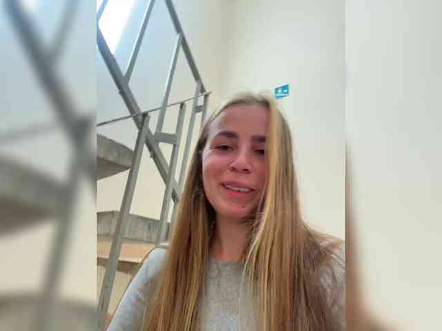 LolaSexxx