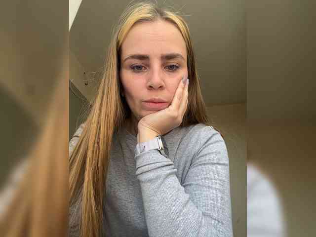 LolaSexxx webcam
