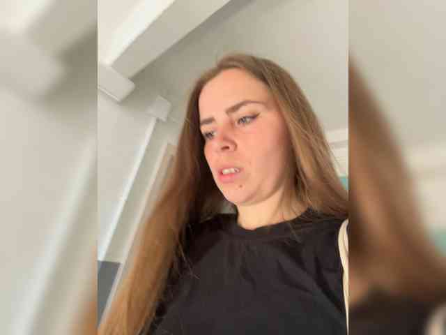 LolaSexxx webcam