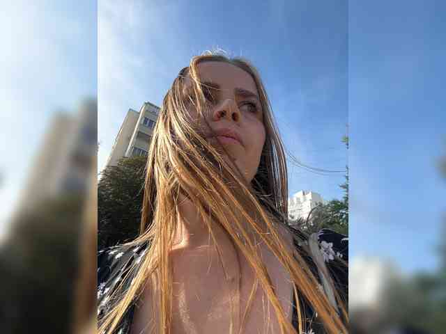 LolaSexxx webcam