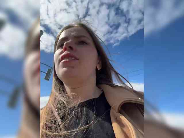 LolaSexxx webcam