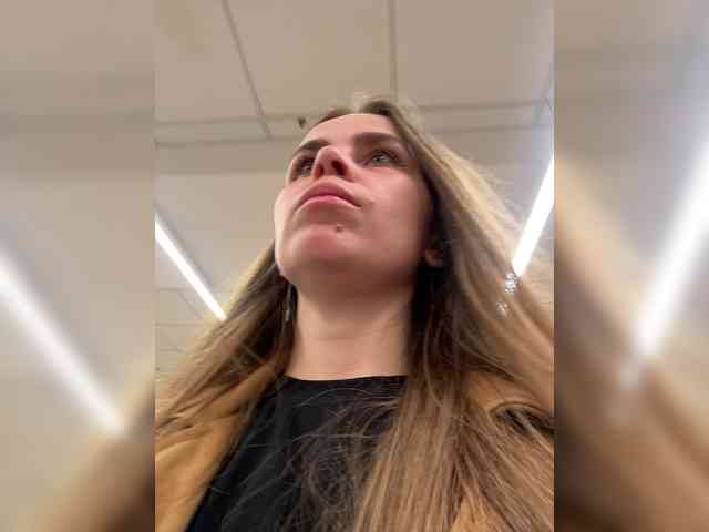 LolaSexxx webcam