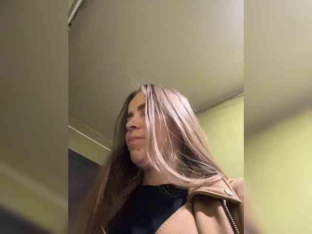 LolaSexxx webcam