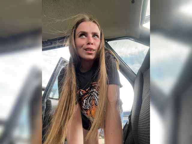 LolaSexxx webcam