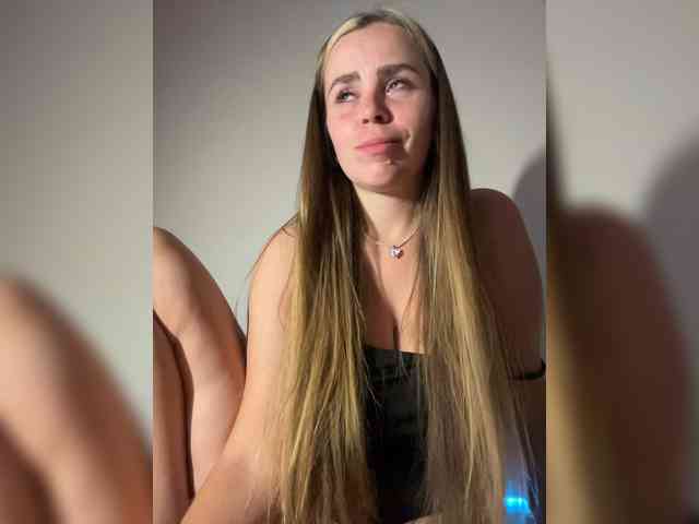 LolaSexxx webcam