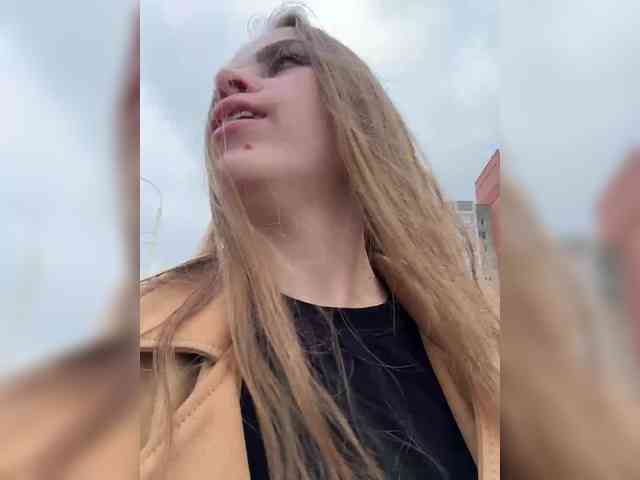 LolaSexxx webcam