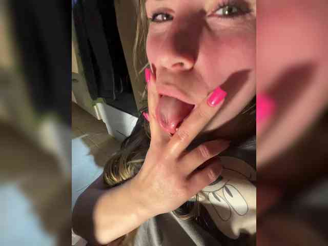 LolaSexxx