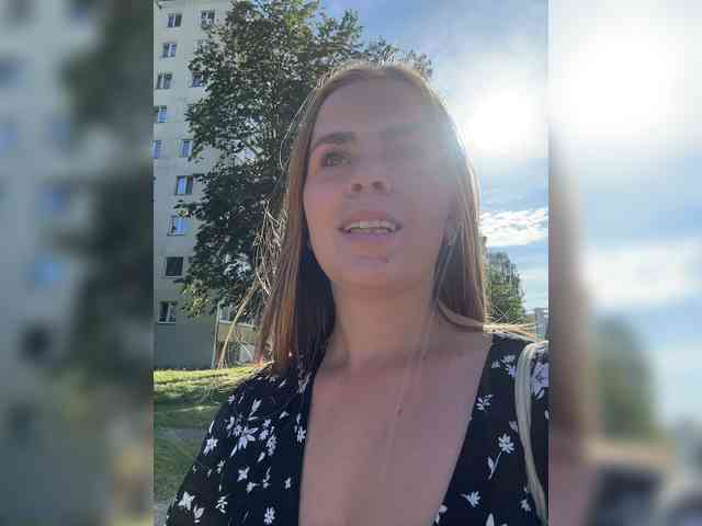 LolaSexxx webcam