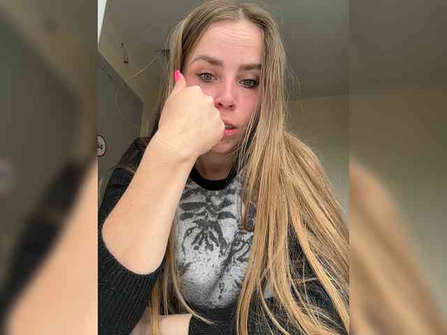 LolaSexxx webcam