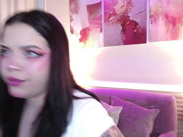 Annybutty live cam on BongaCams