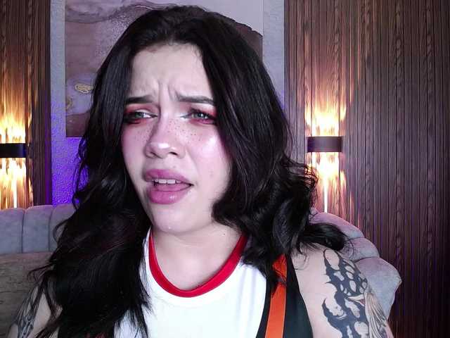 Annybutty live cam on BongaCams