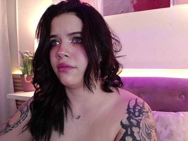 Annybutty live webcam show